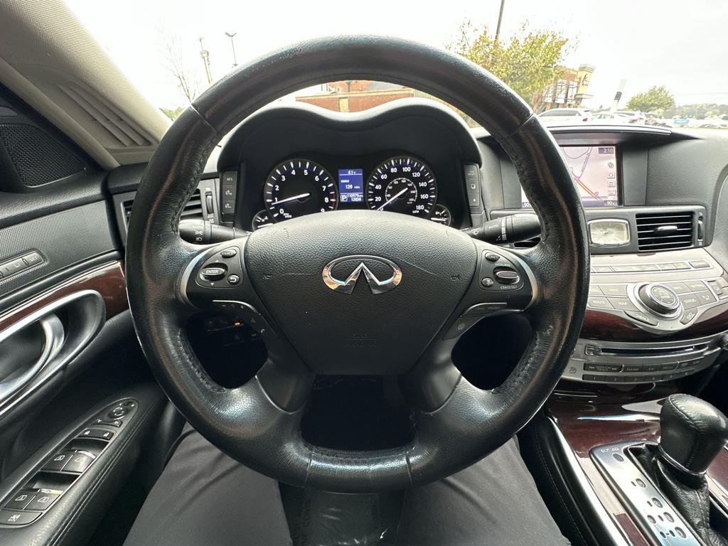 2015 Infiniti Q70