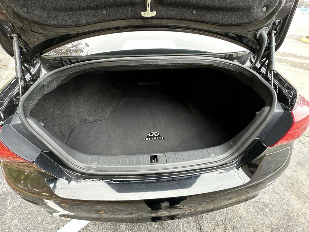 2015 Infiniti Q70