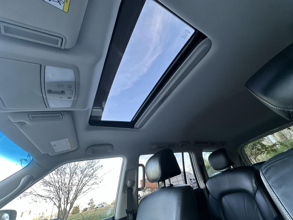 2017 Infiniti QX80 Base
