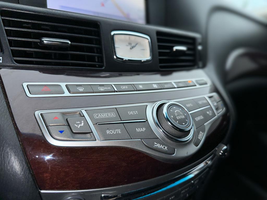 2015 Infiniti Q70